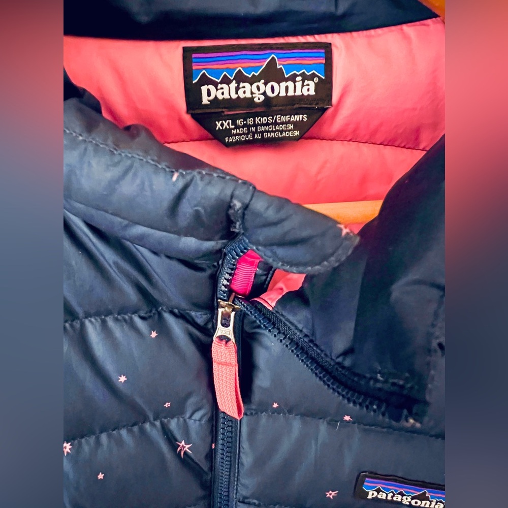 Patagonia Girls Down Jacket XXL 16-18 Great Conditions,navy w pink stars,Minty!! - Picture 6 of 12